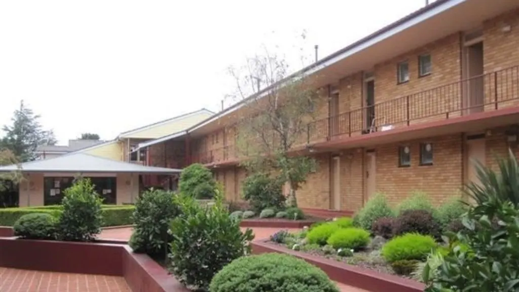Blue Mountains International Hotel Management School,