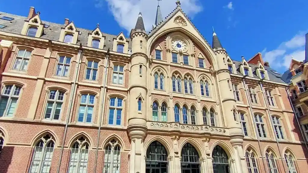 University of Catholique de Lille