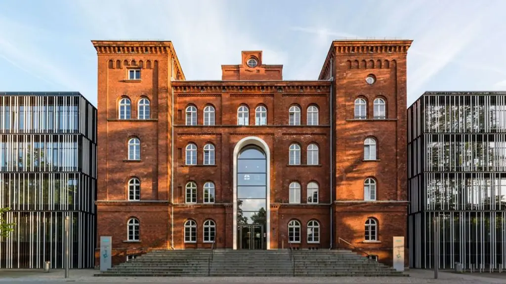 Hamburg University of Technology