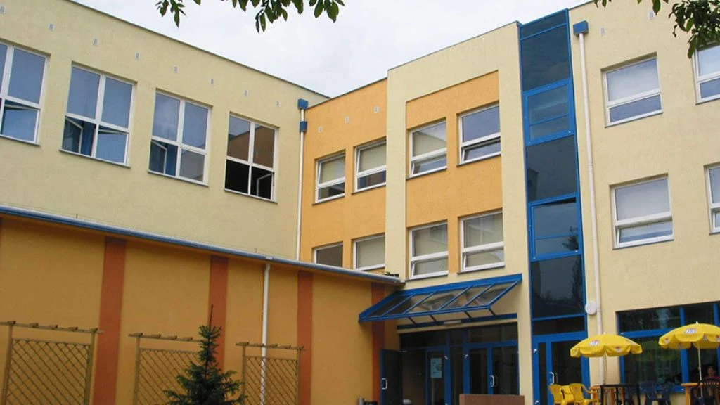 The University College of Enterprise and Administration