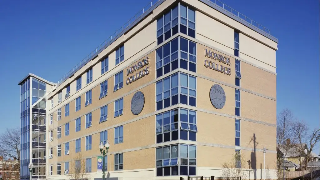 Monroe College