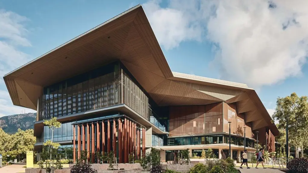 James Cook University, Singapore