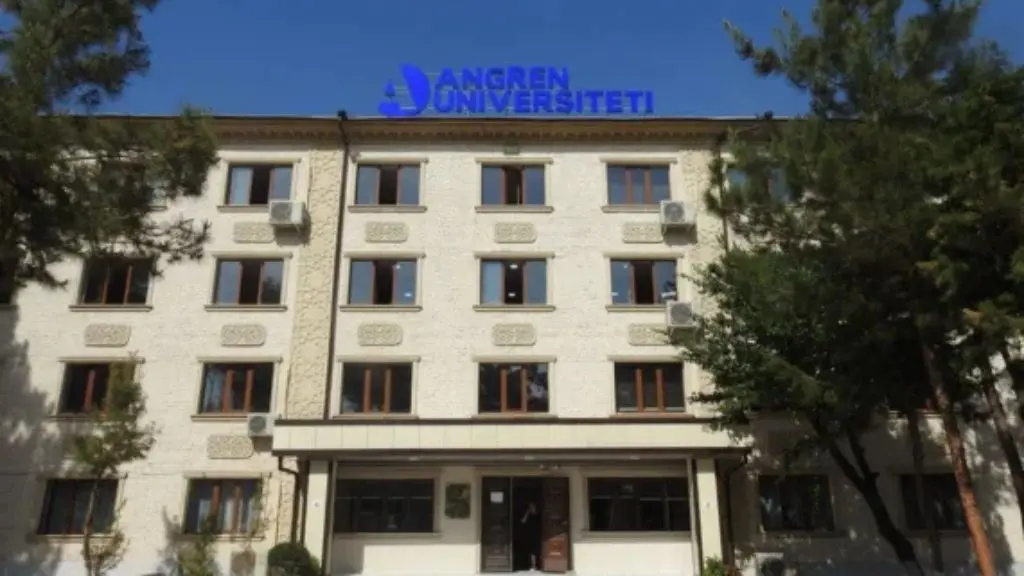 Angren University Banner