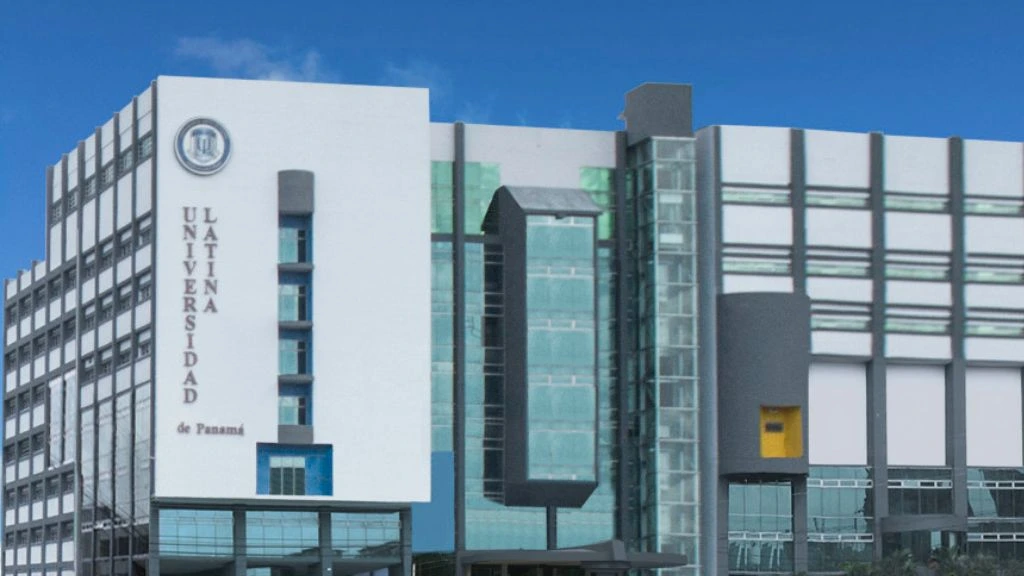 Latina University of Panama